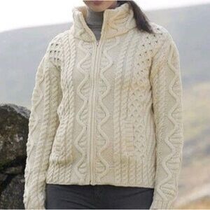 ARAN CRAFTS Merino Cable Knit Zip Cardigan